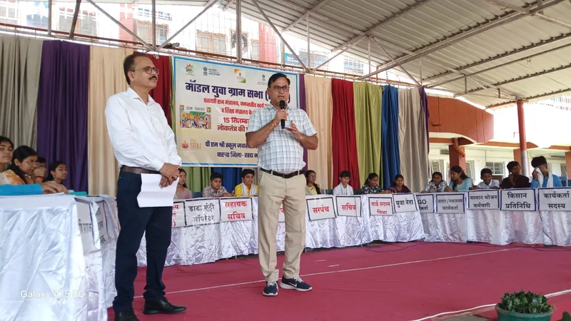 पीएम श्री नवोदय विद्यालय चारुवा में ‘आदर्श युवा ग्राम सभा’ का हुआ मंचन