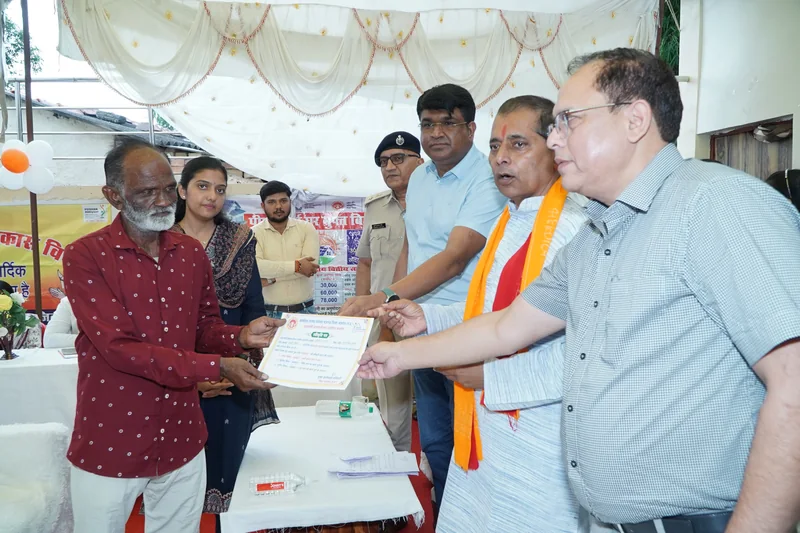 विधायक मऊगंज एवं कलेक्टर ने मौके पर किया 189 प्रकरणों का निराकरण
